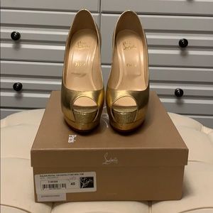 Christian Louboutin Palais Royal Peep Toe Pump